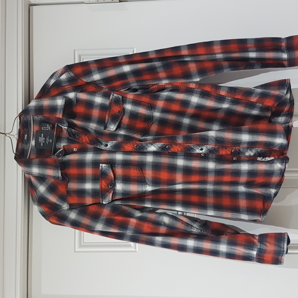 L.O.G.G. Men's medium shirt